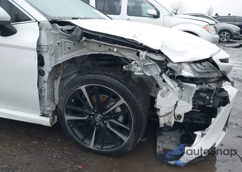 2019 Toyota Camry Xse z USA, uszkodzony, nr VIN 4T1B61HK7KU827505